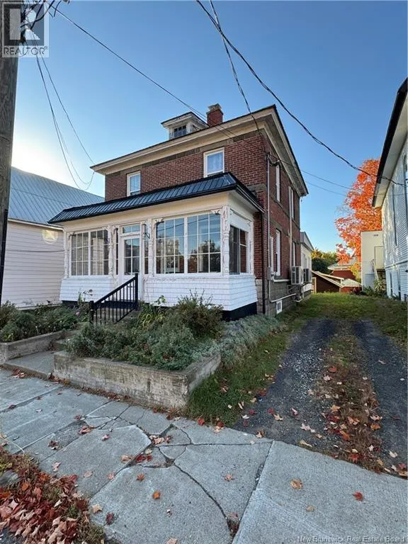 111 Victoria Street