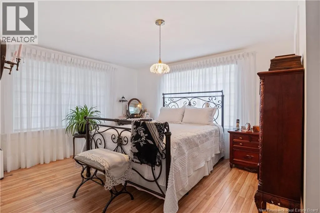 22 Rue Beausejour Street