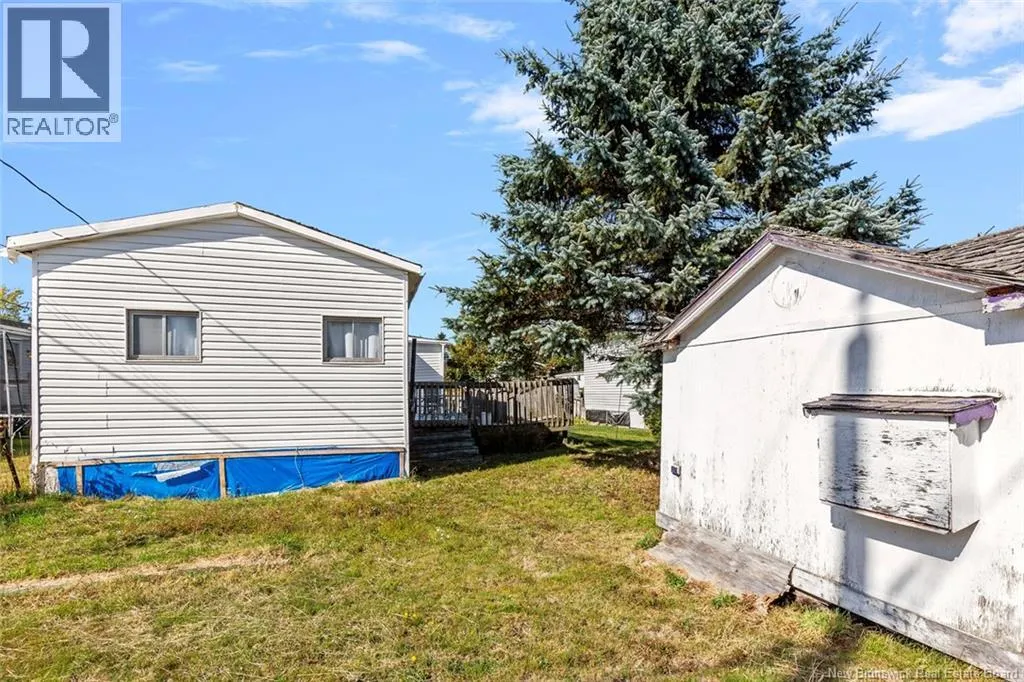 52 Pioneer Avenue