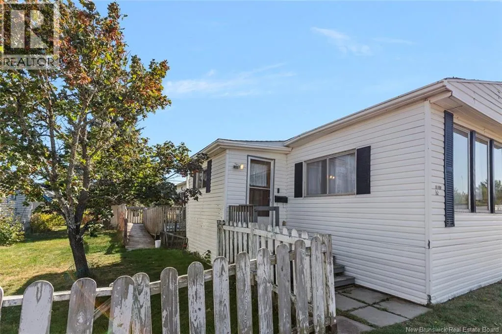 52 Pioneer Avenue