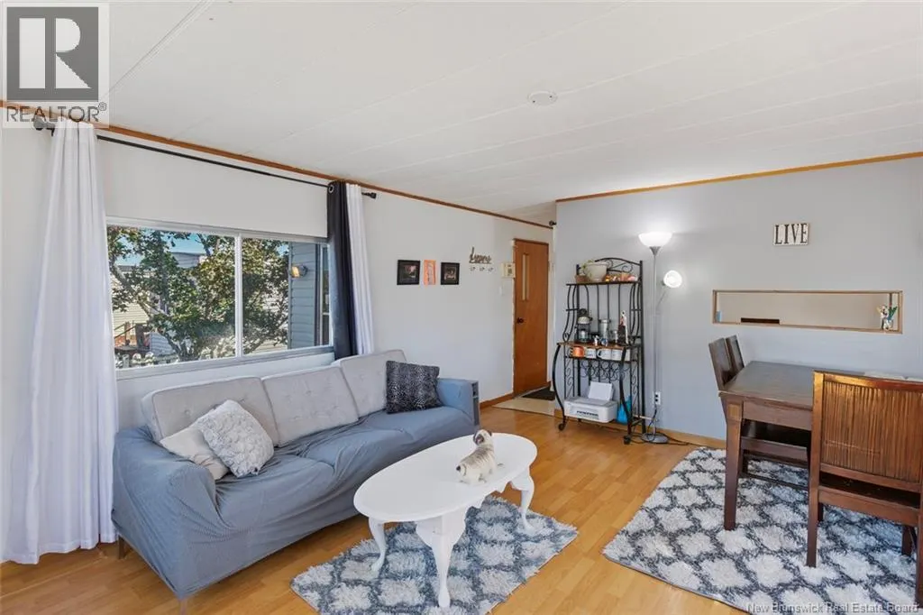 52 Pioneer Avenue