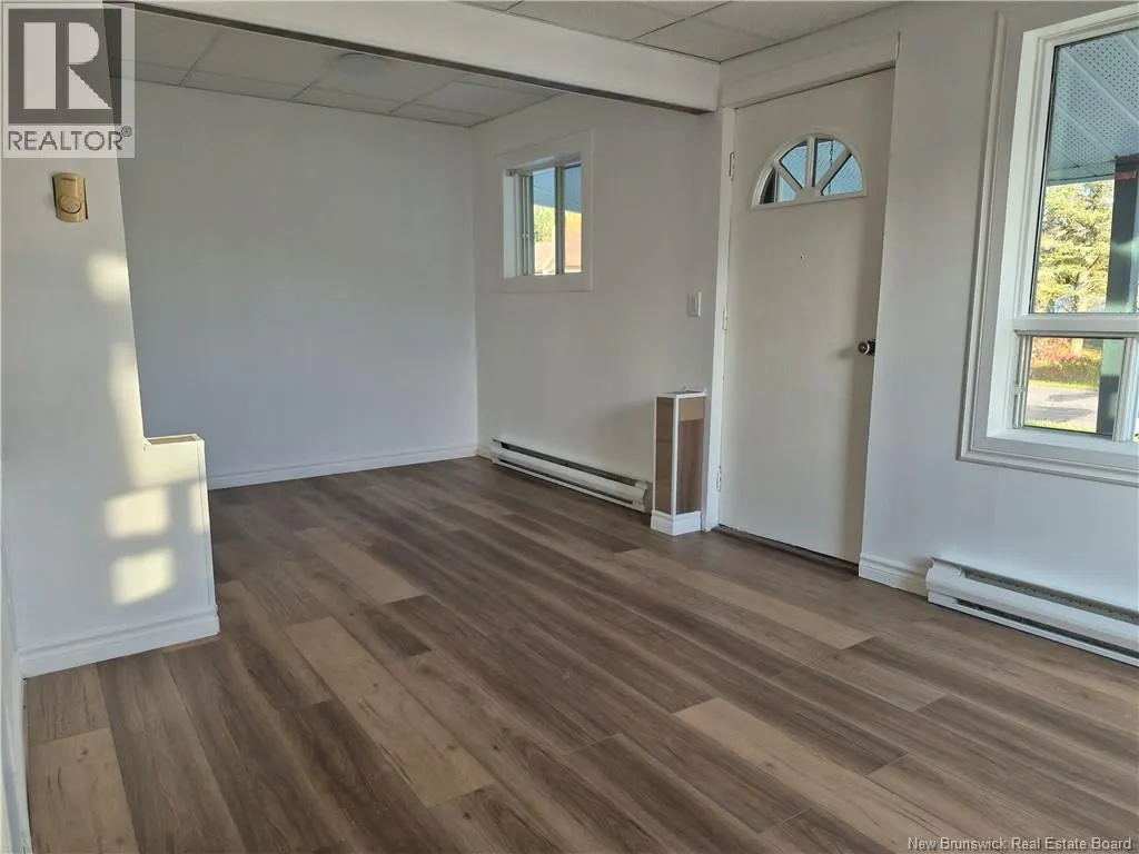 6 Damase Street