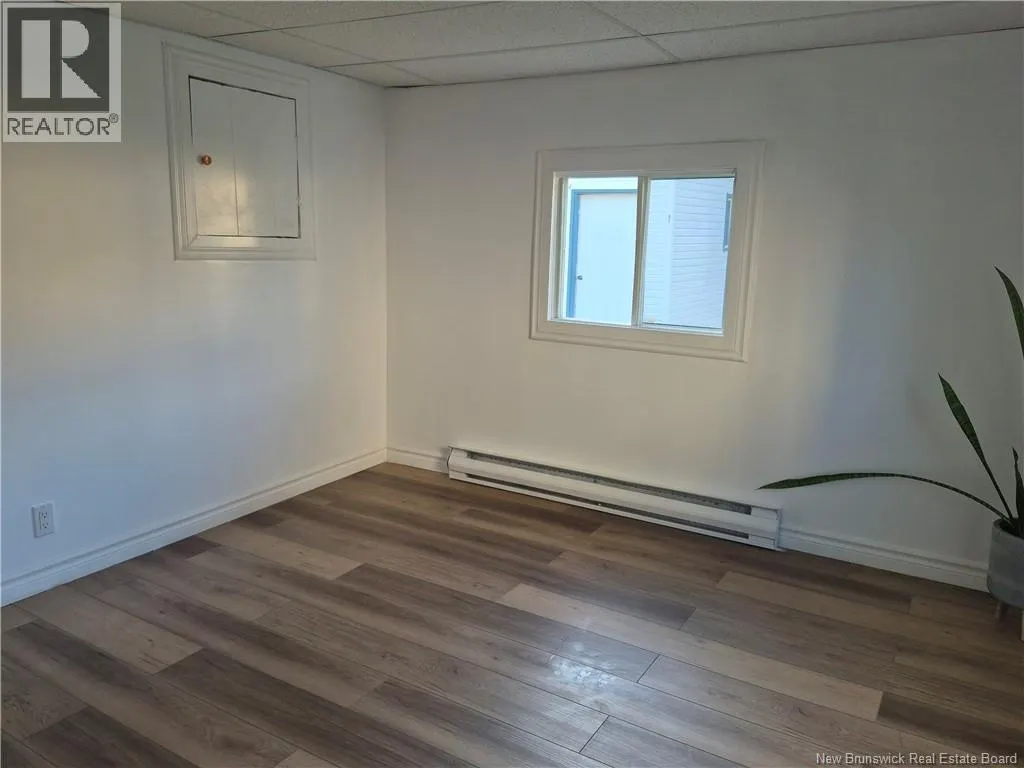 6 Damase Street