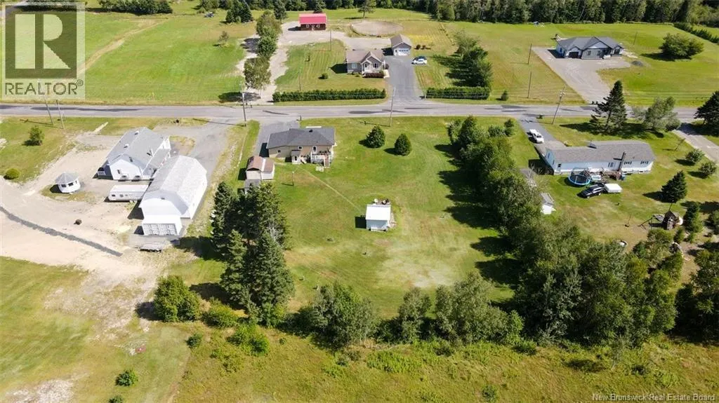 948 Du Pouvoir Road