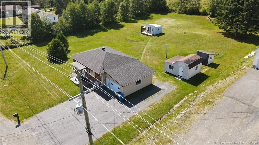 948 Du Pouvoir Road