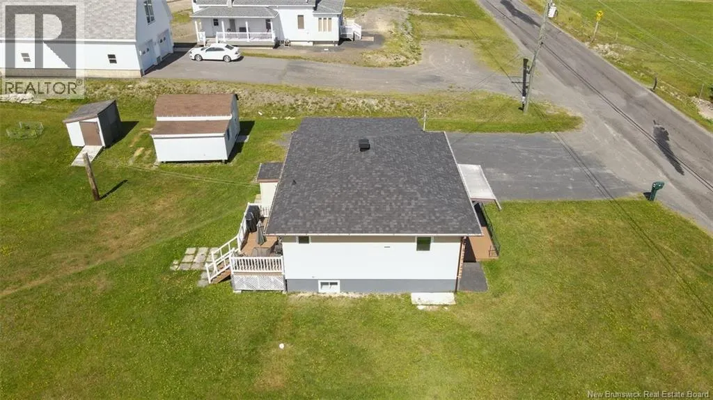 948 Du Pouvoir Road