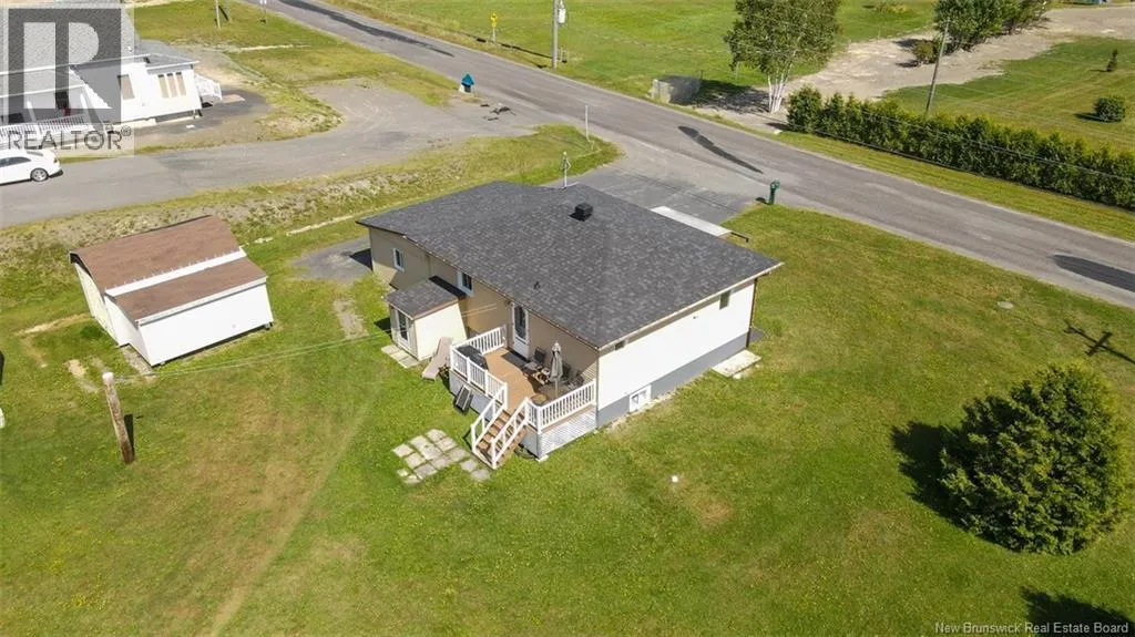948 Du Pouvoir Road