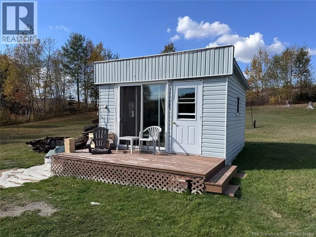 948 Du Pouvoir Road