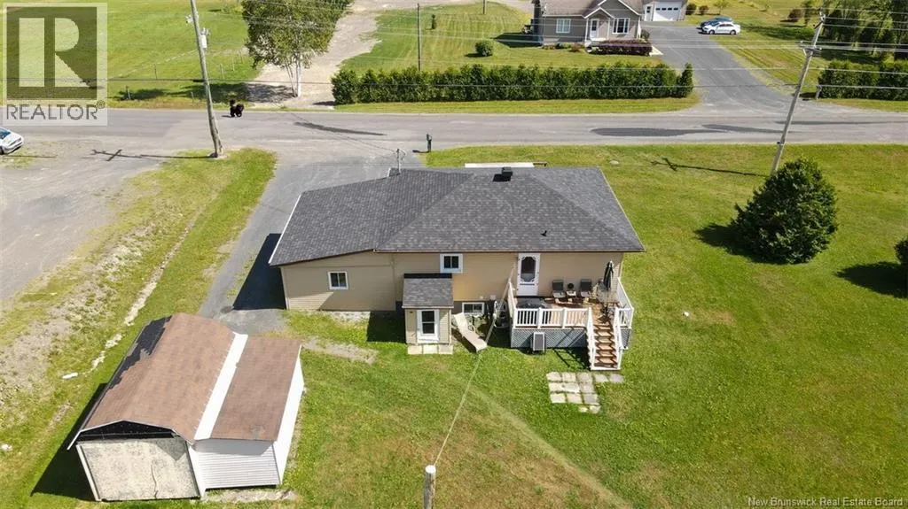 948 Du Pouvoir Road