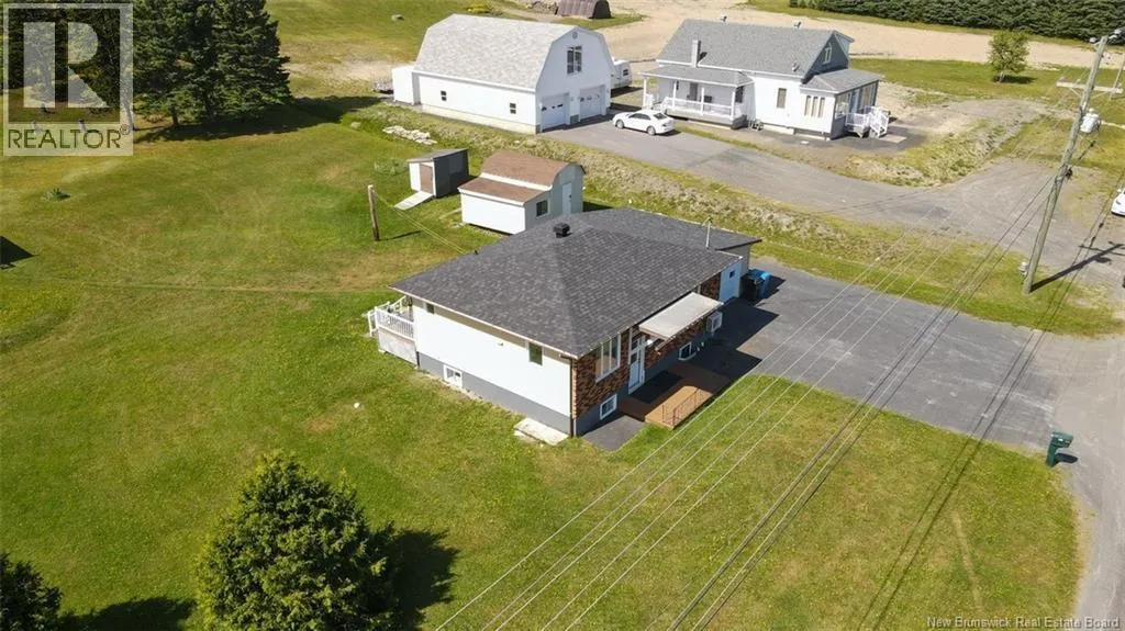 948 Du Pouvoir Road