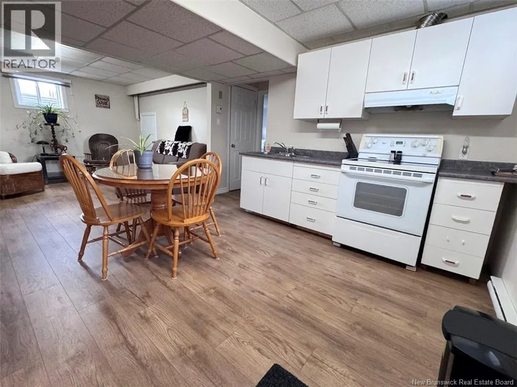 948 Du Pouvoir Road