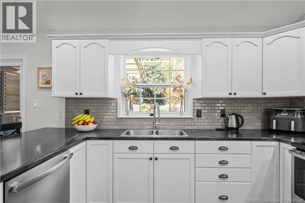 15 Talith Street