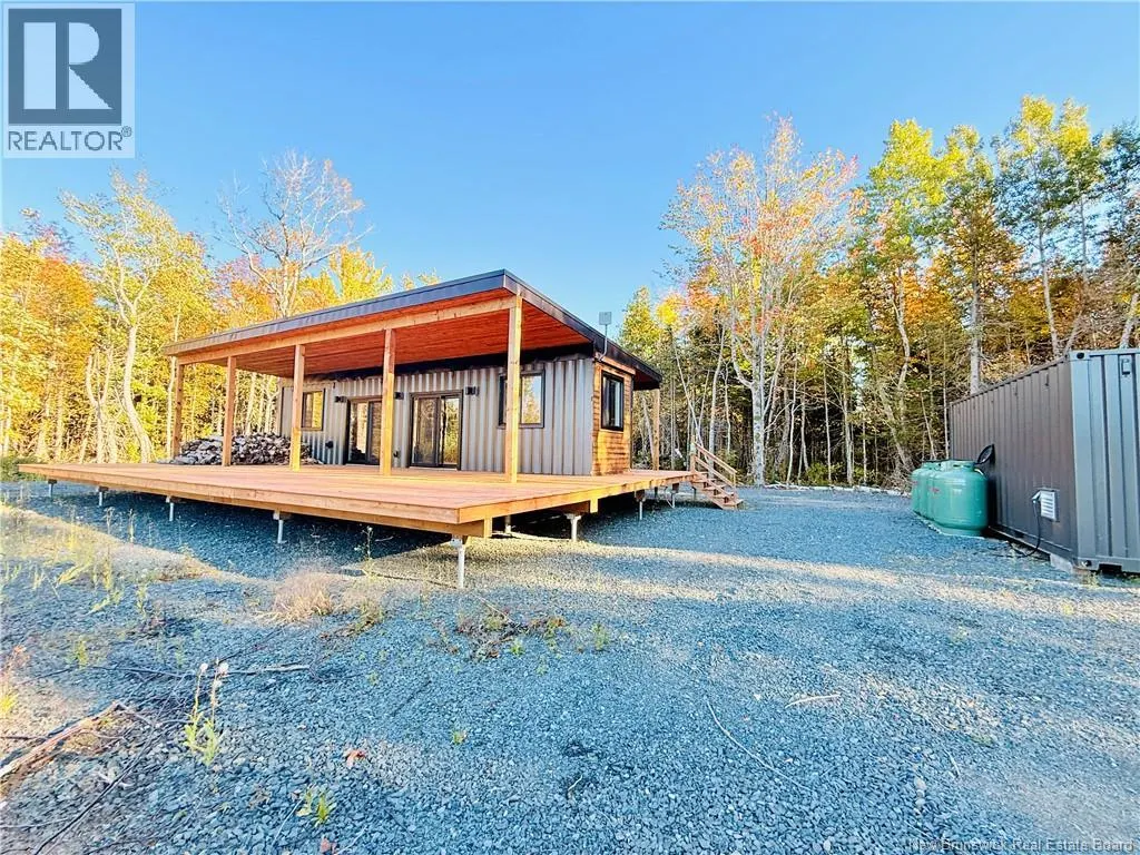 731 Pointe aux Carr Road