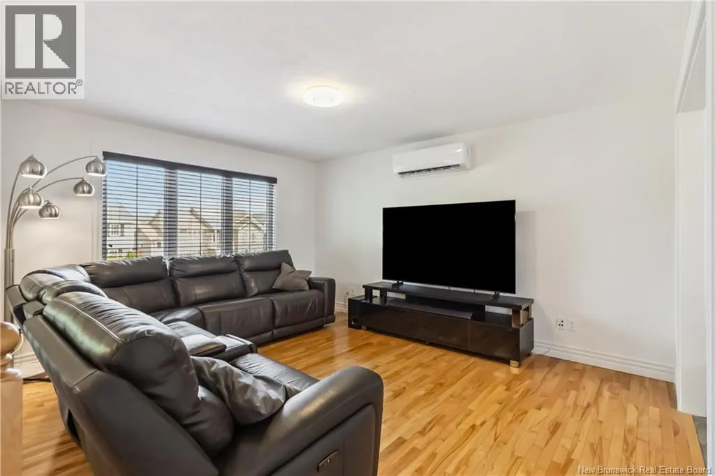22 Falcon Drive