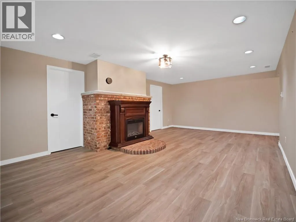 78 Chandler Crescent