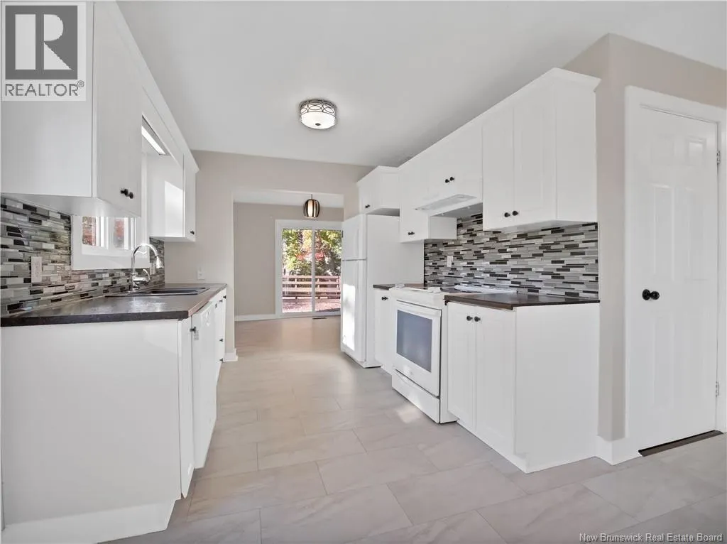 78 Chandler Crescent