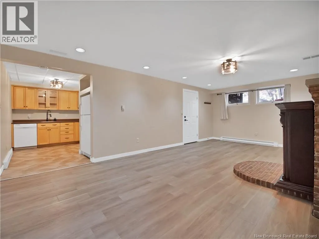 78 Chandler Crescent
