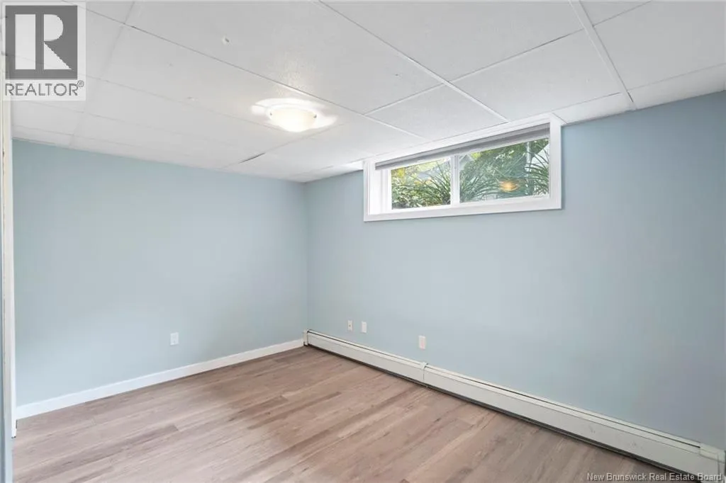 22 Woodfield Crescent