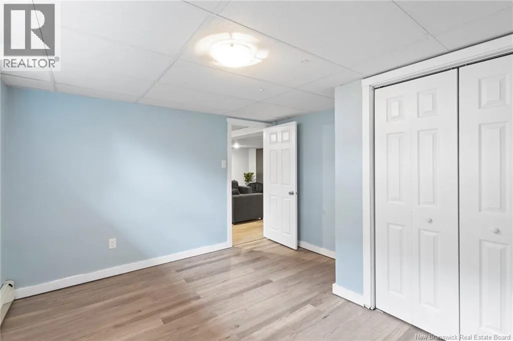 22 Woodfield Crescent