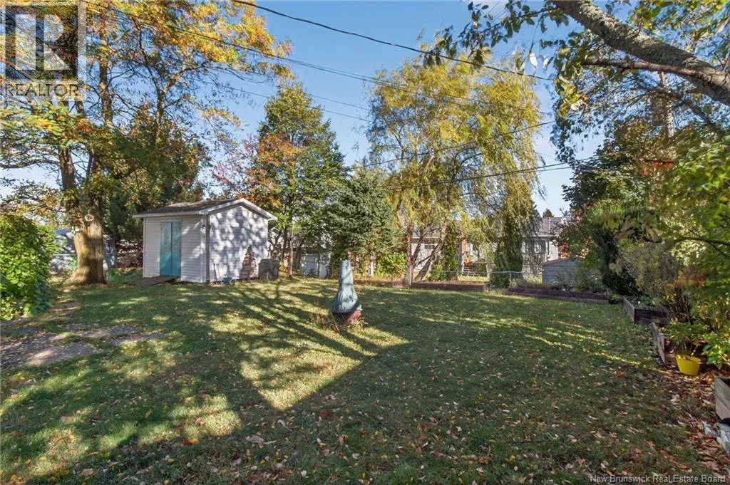 68 Ealey Crescent