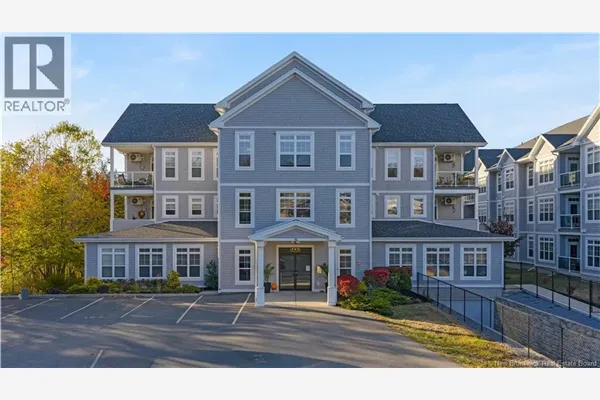 52 Hampton Road Unit# 102