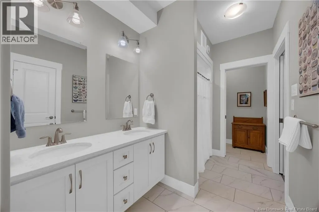 52 Hampton Road Unit# 102