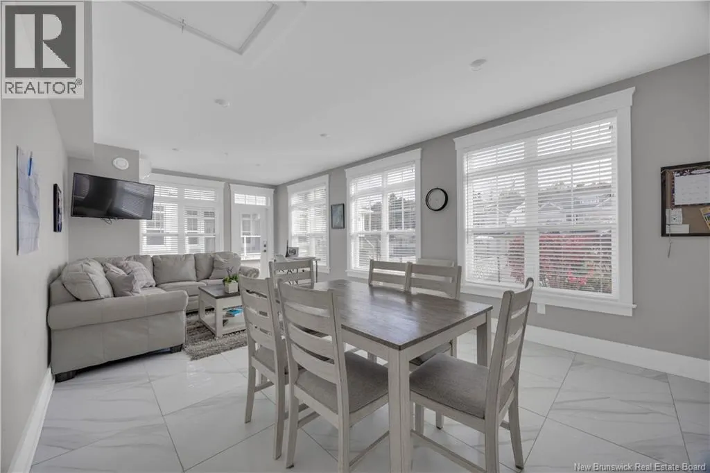 52 Hampton Road Unit# 102