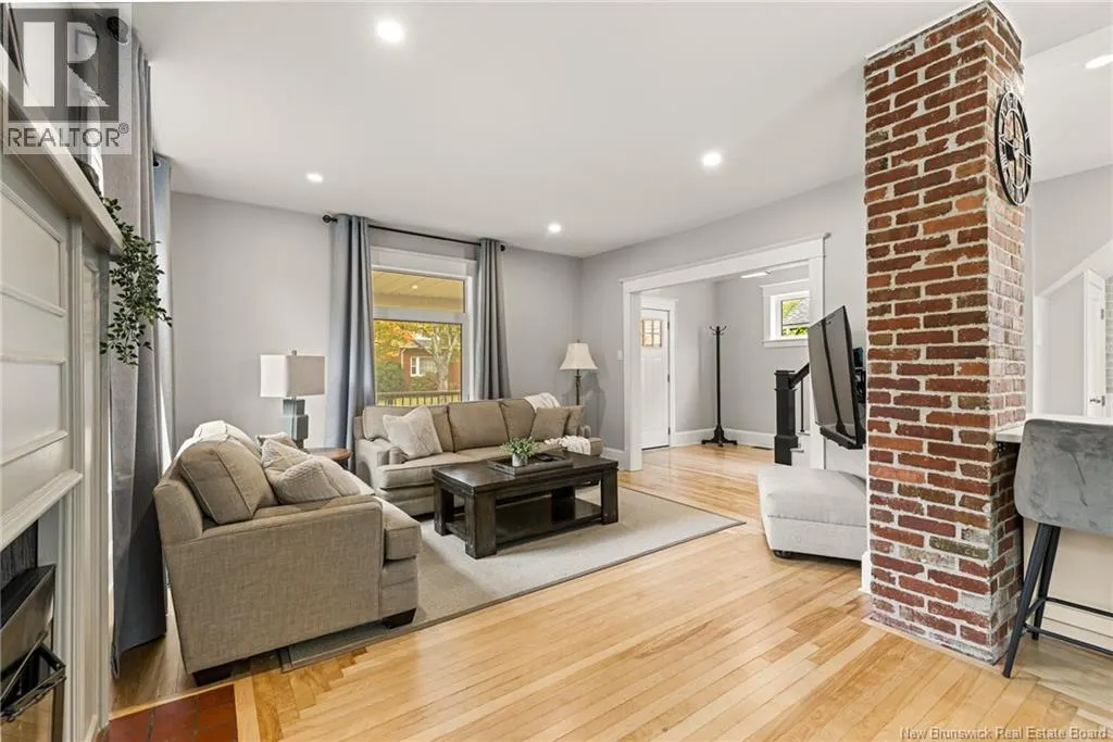 32 Garden Hill Avenue