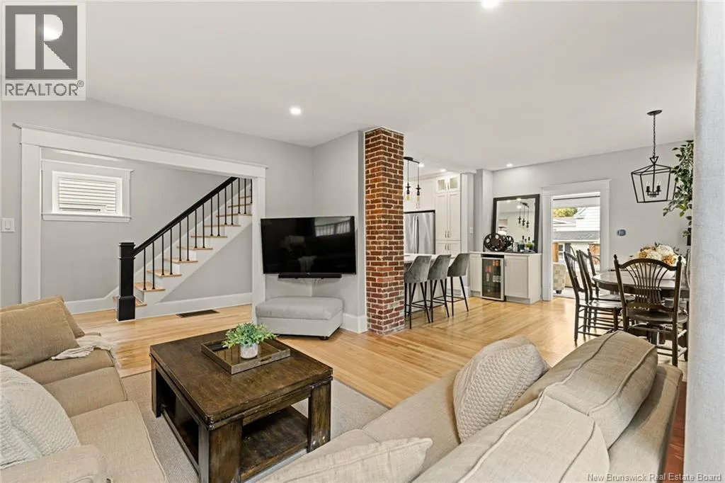 32 Garden Hill Avenue