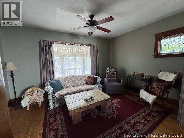 27 River Road