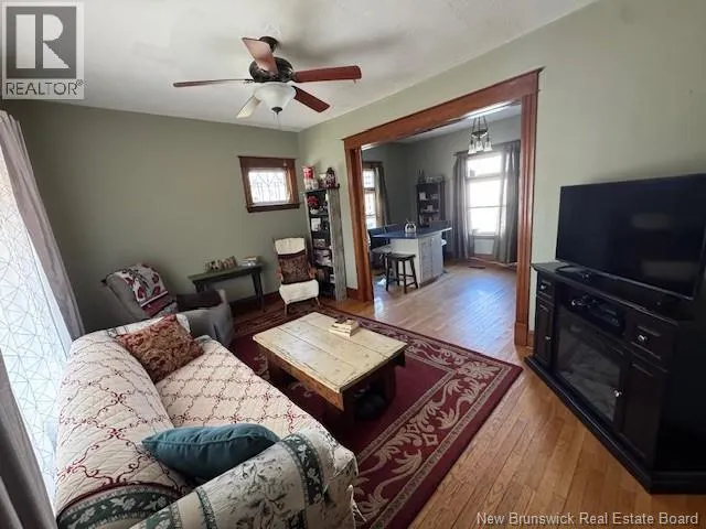 27 River Road
