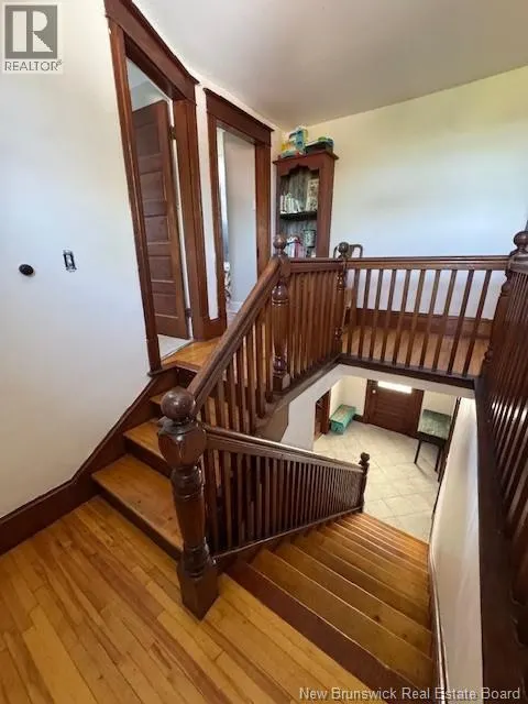27 River Road