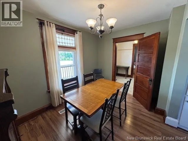 27 River Road
