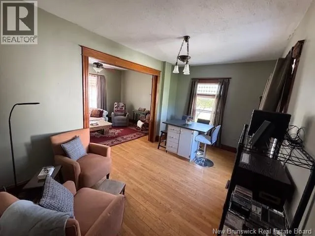 27 River Road