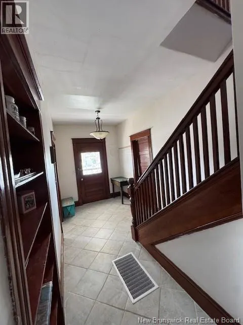 27 River Road
