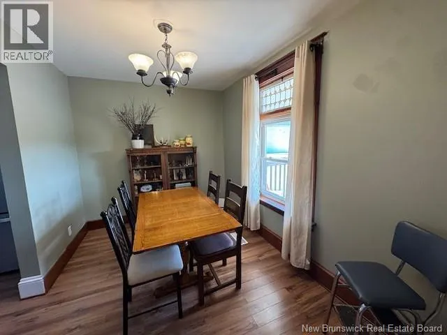 27 River Road