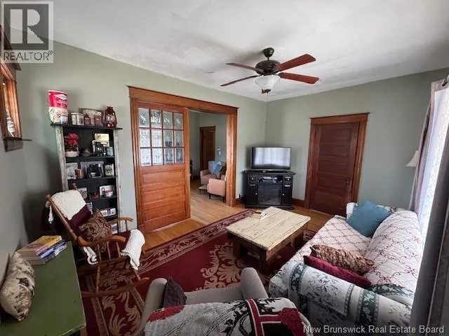 27 River Road