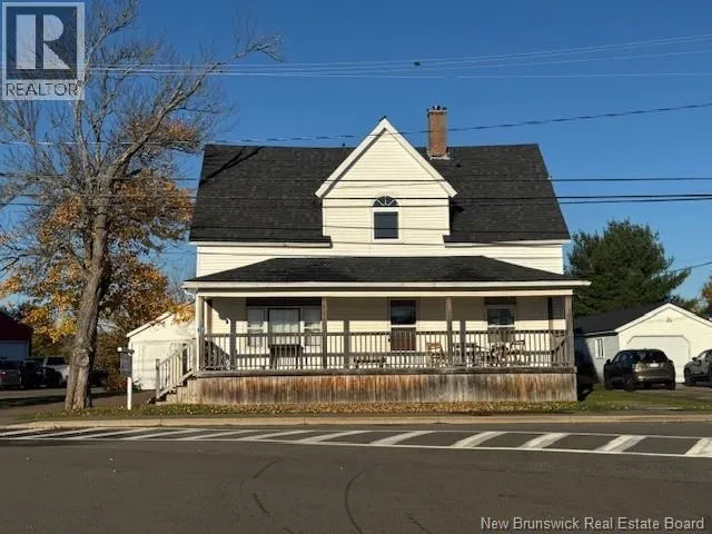 27 River Road