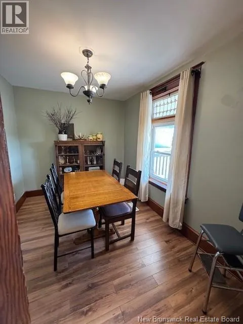 27 River Road