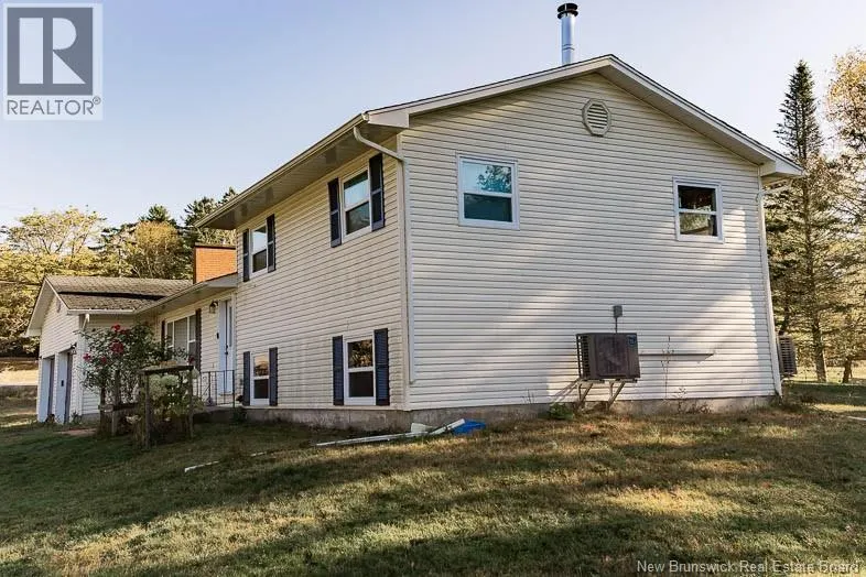 11 Hallett Heights ...