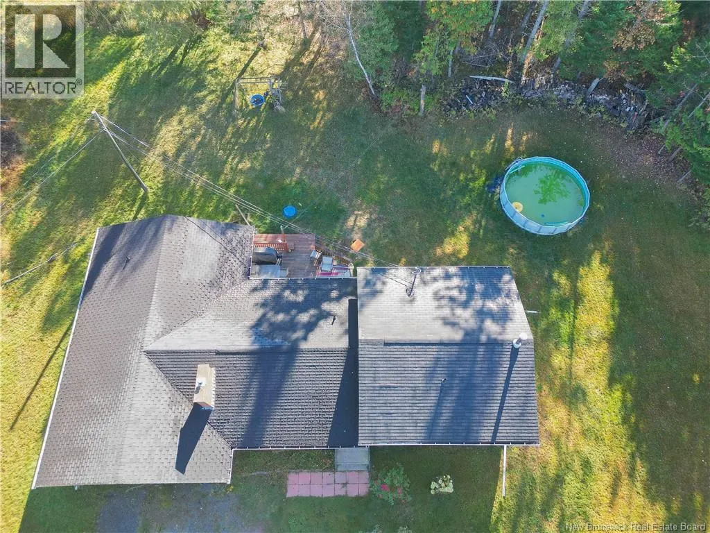 11 Hallett Heights ...