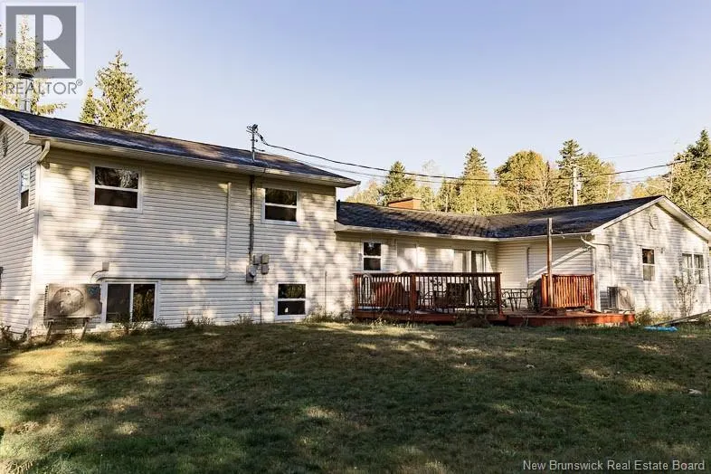 11 Hallett Heights ...