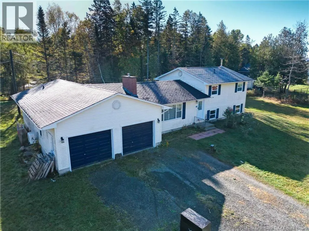 11 Hallett Heights ...