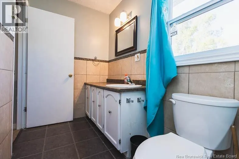 11 Hallett Heights ...