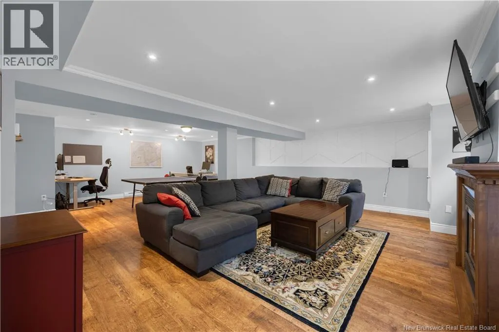 9 Crystal Court