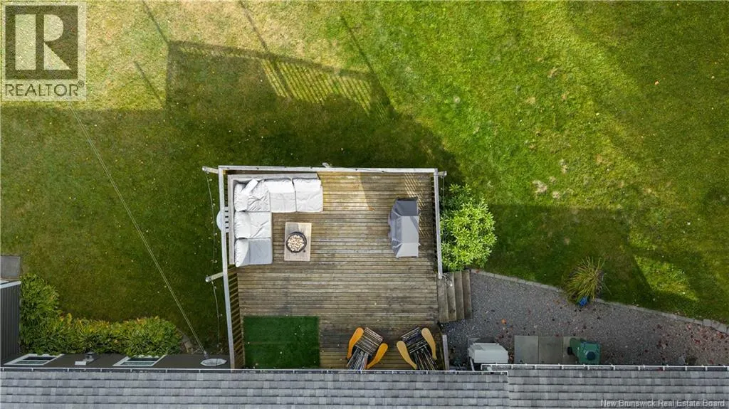 9 Crystal Court