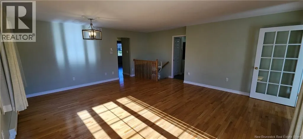 16 Abbie Place