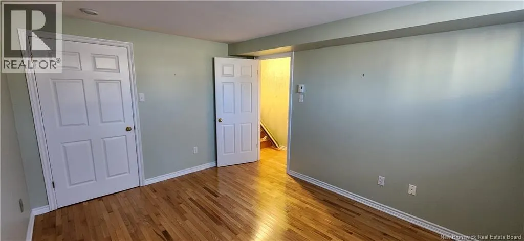 16 Abbie Place