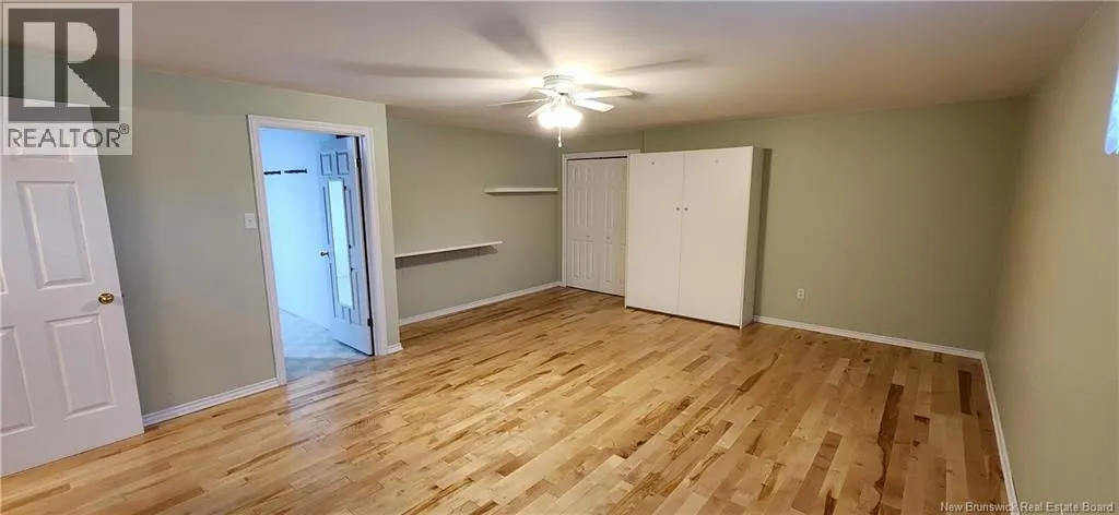16 Abbie Place