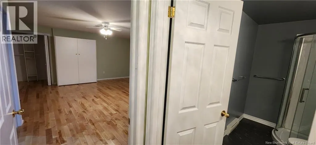 16 Abbie Place